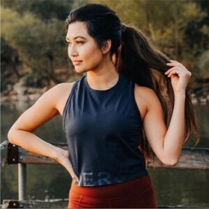 NWT Senita Athletics FIERCE Navy Crop Top S